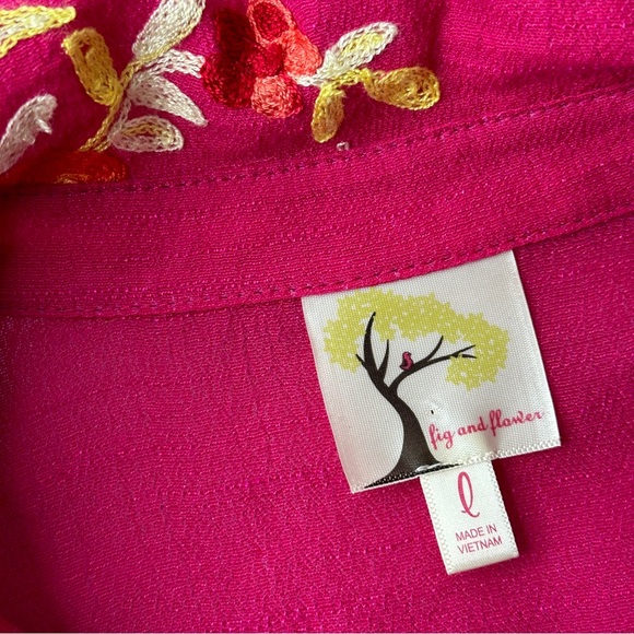 Fig & Flower Floral Embroidered Blouse Tunic L Fuchsia Pink Button Down - Picture 10 of 13